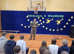 „Edukacja z wojskiem” w Szkole Podstawowej nr 13 w Tomaszowie Mazowieckim