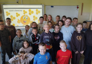 Uczniowie w Dniu Uśmiechu