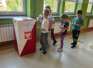 Wybory do Samorządu Uczniowskiego uczniów klas 0-3