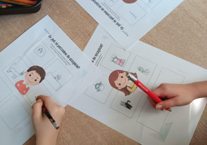 kolorowanki i inne prace uczniów klas 1-3, pozyskane z UNICEF