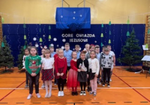 2b śpiewa Gore gwiazda Jezusowi